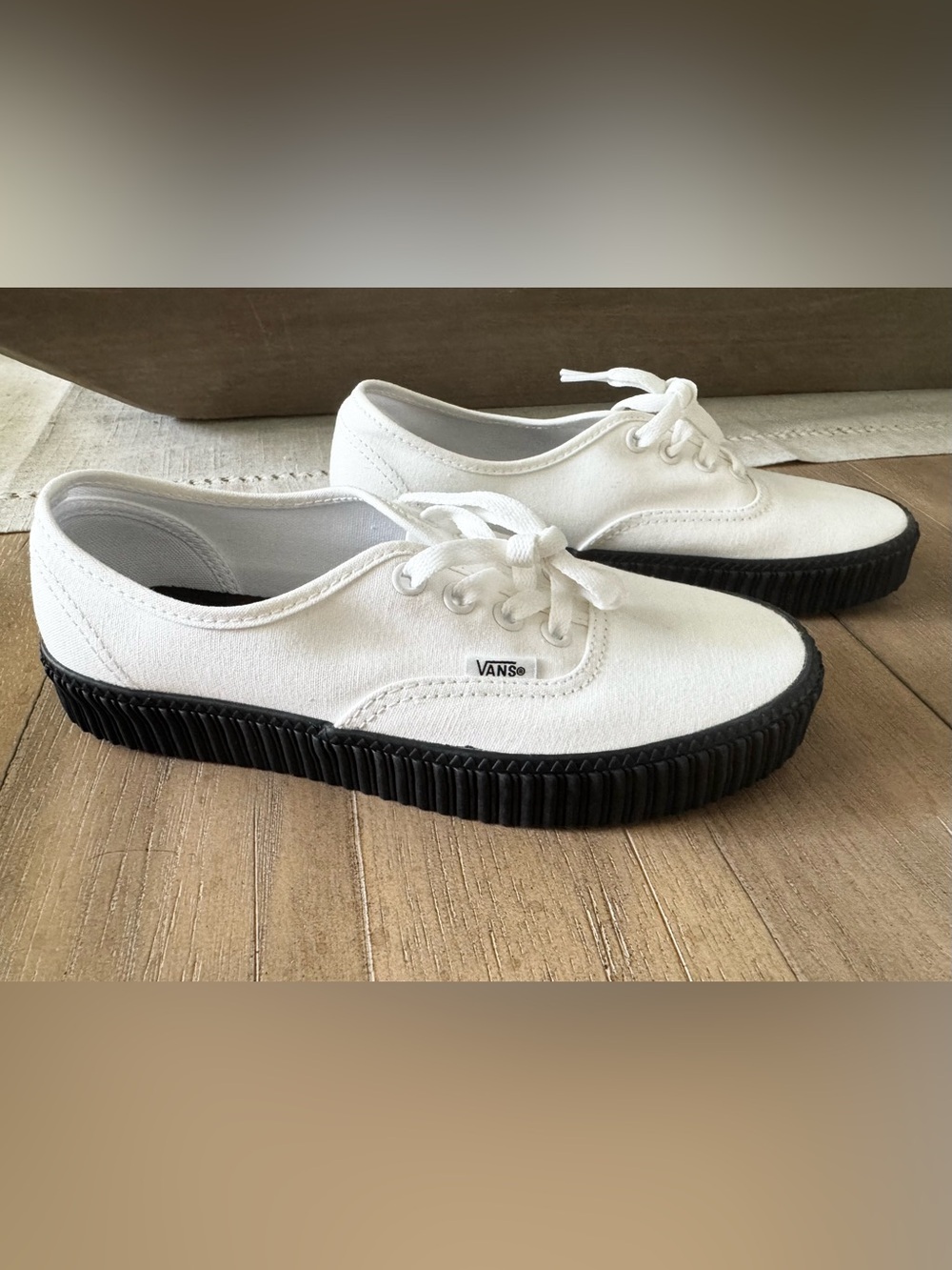 Vans Authentic Creeper Shoe, White/Black, NWOT, Women’s Size 7.5 (EUR 38) - Picture 8 of 13